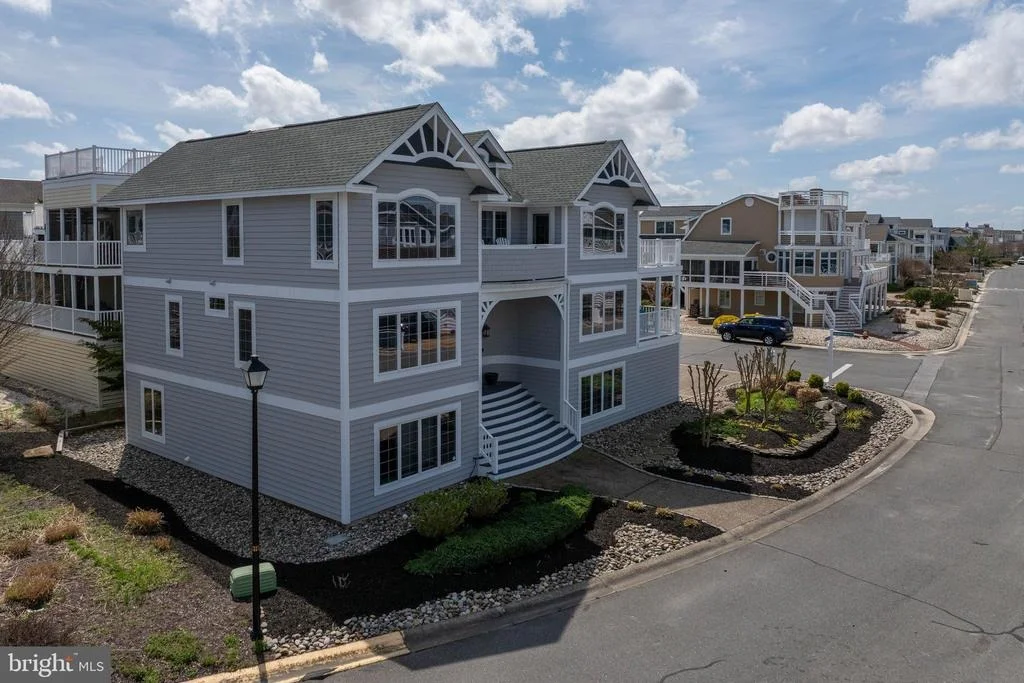 Photo of 142 HENLOPEN SHORES CIRCLE
