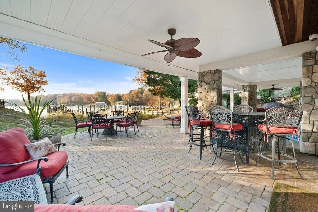 Photo of 206 HARBOR DRIVE