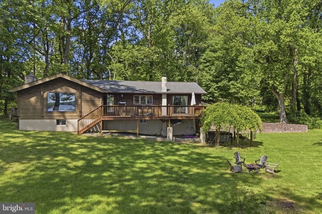 Photo of 137 PLUM POINT ROAD