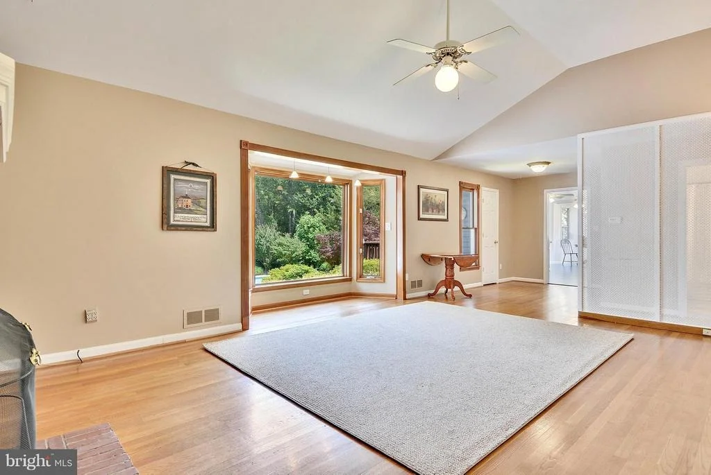 Photo of 2112 APPLE TREE LANE