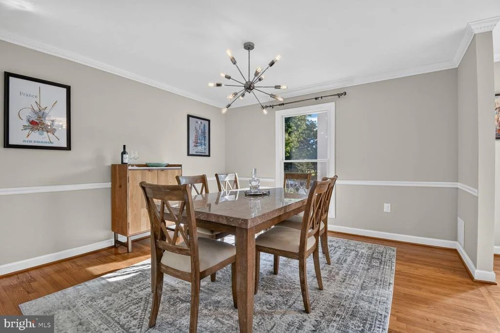 Photo of 9 RICHVIEW COURT
