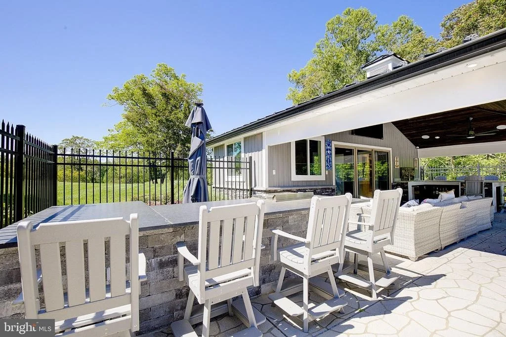 Photo of 2393 GARRITY ROAD