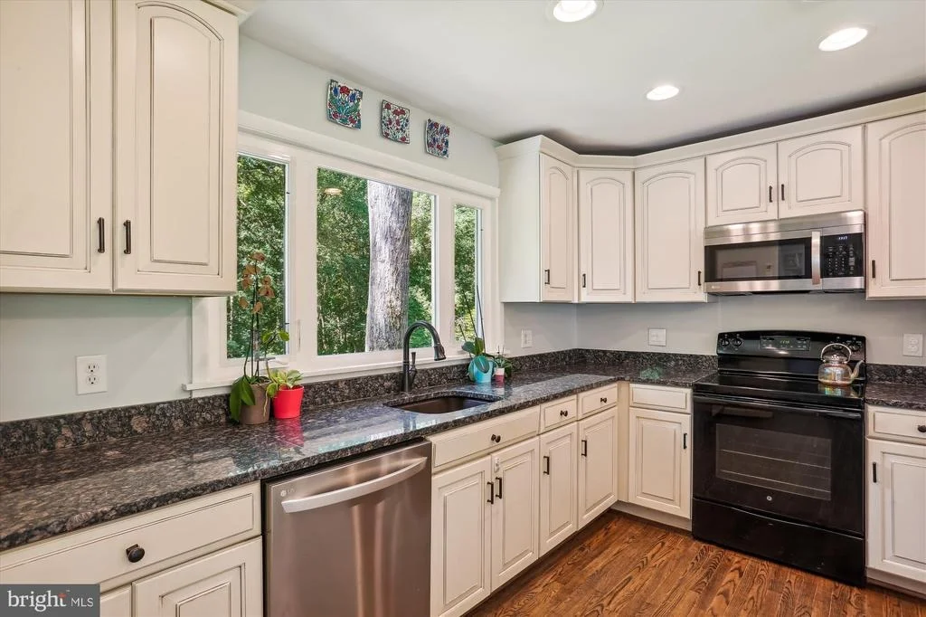 Photo of 11816 LONGDRAFT COURT