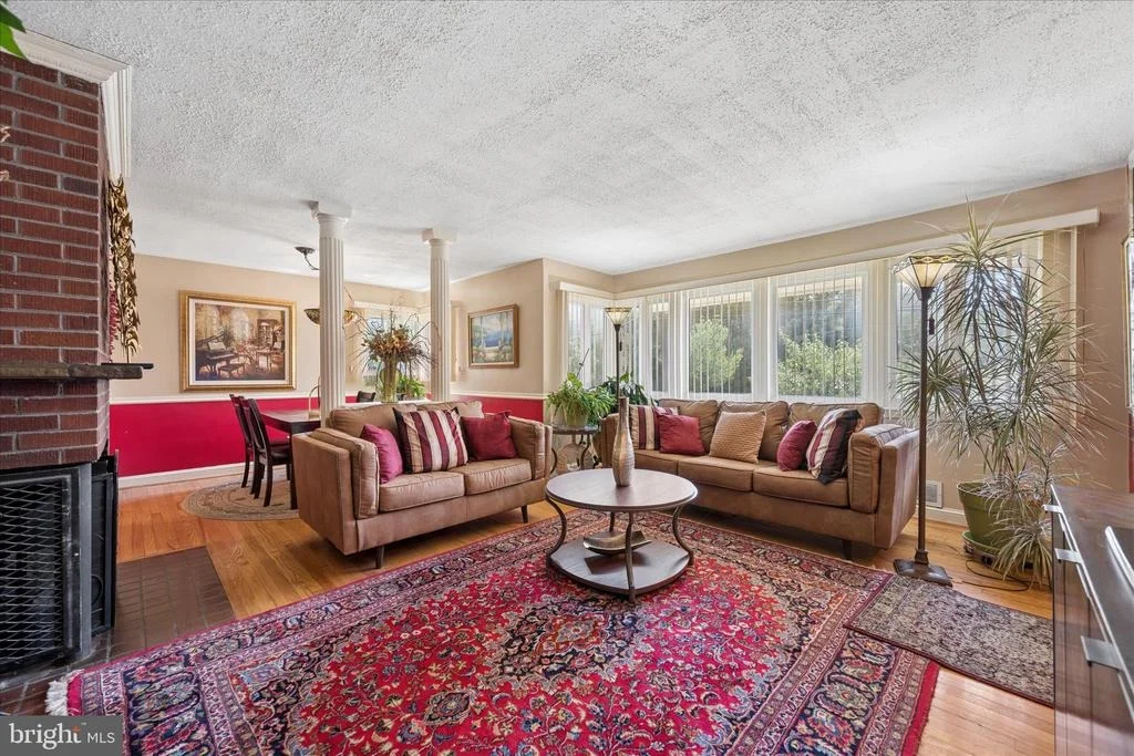 Photo of 6803 ADELPHI ROAD