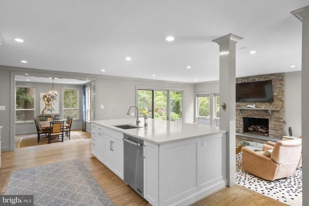Photo of 8025 RIVERSIDE DRIVE