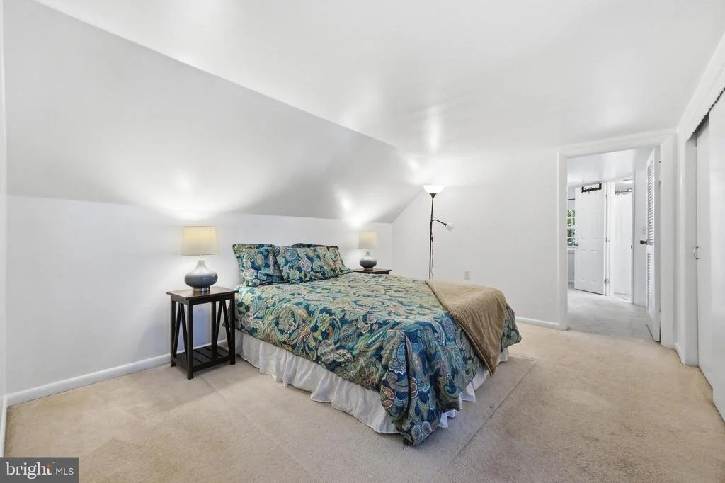 Photo of 5521 WATERLOO ROAD