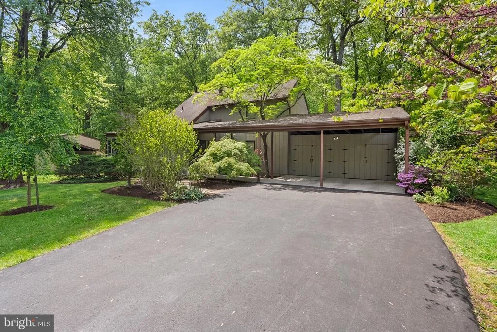 Photo of 14704 FIRESIDE DRIVE