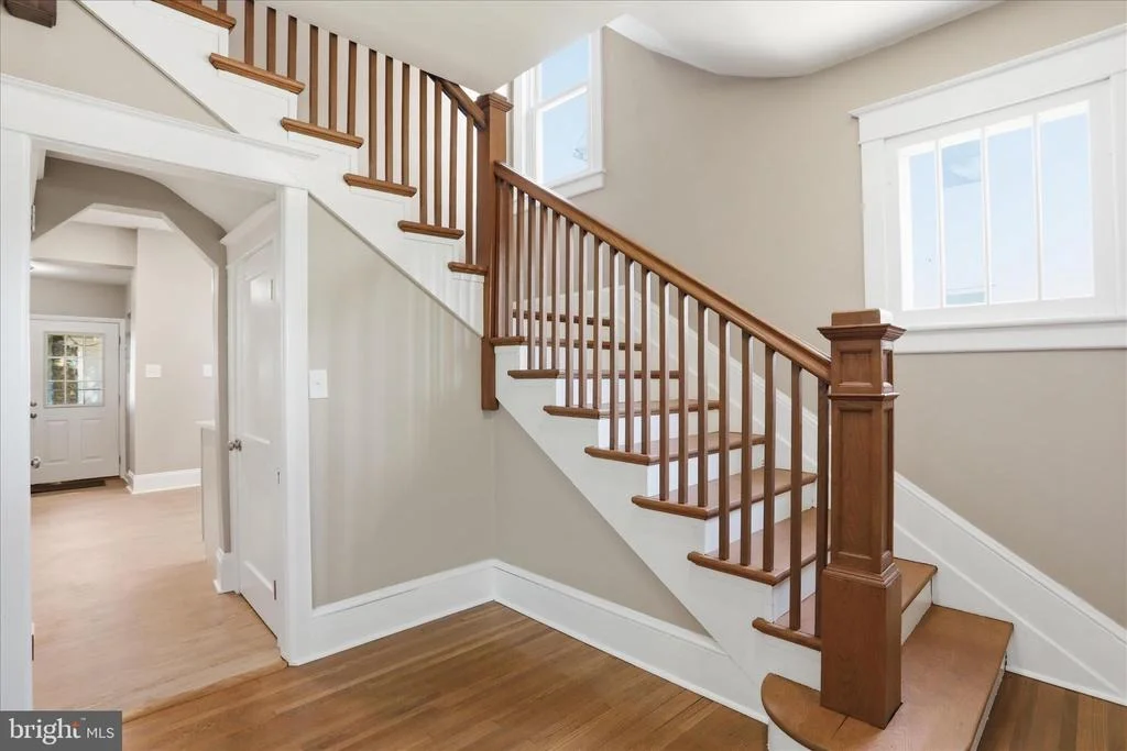 Photo of 819 SUMMIT AVENUE
