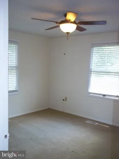Photo of 27 E STREET E