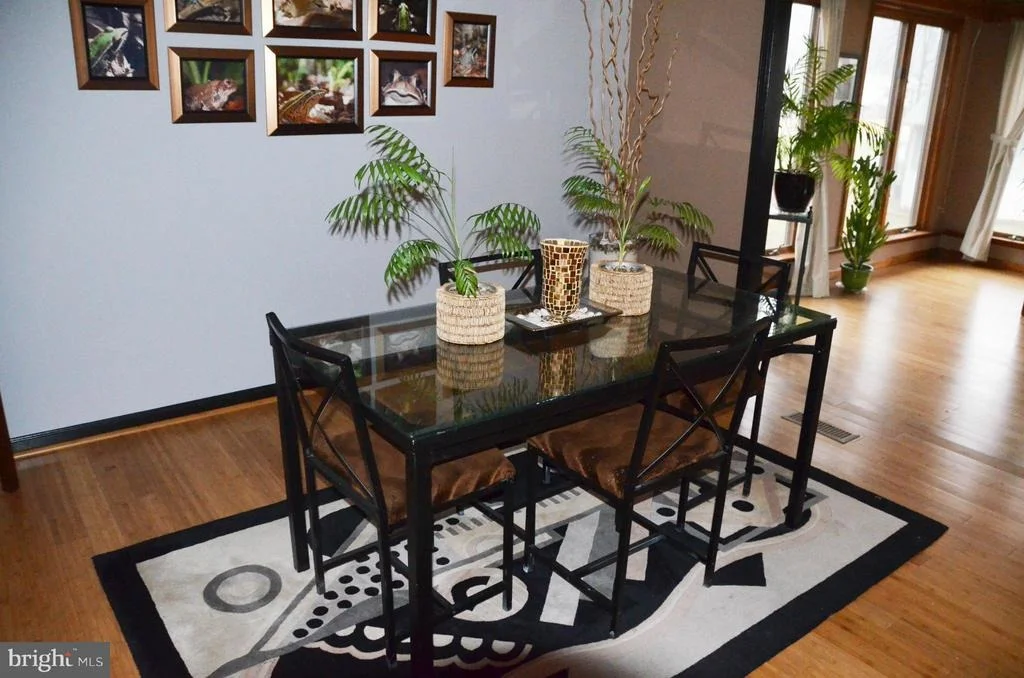 Photo of 9917 JONATHAN DRIVE
