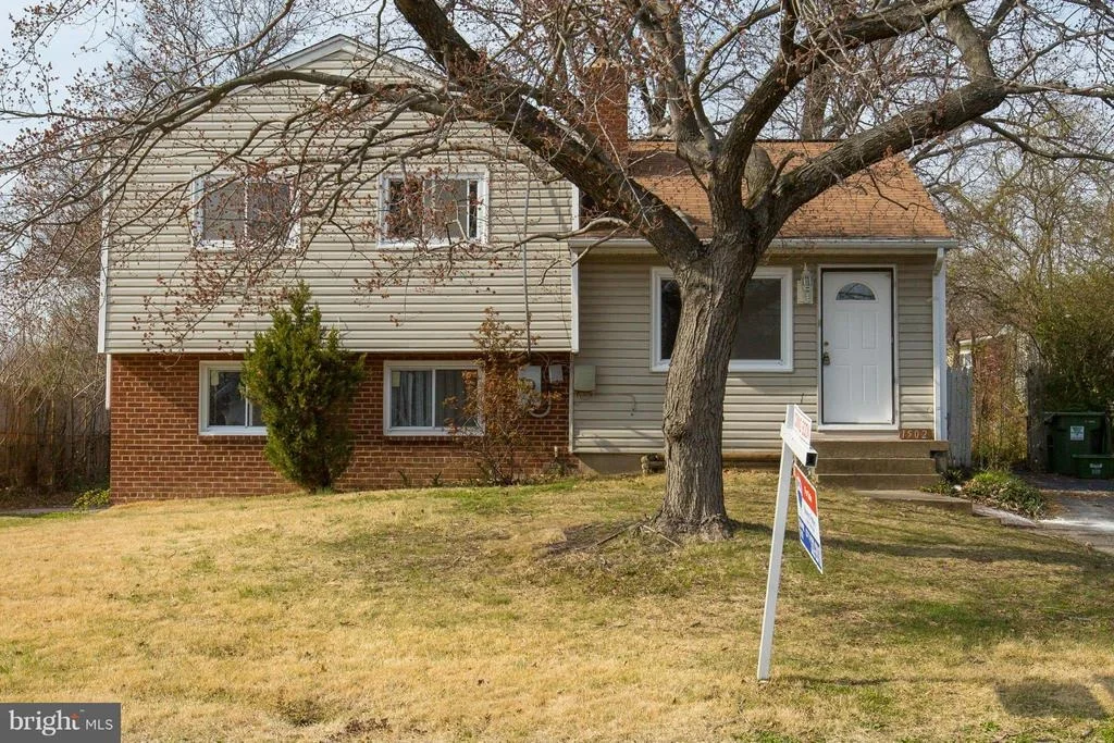 Photo of 1502 JAMES STREET