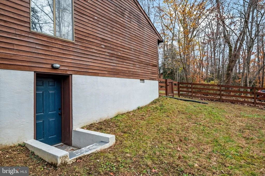 Photo of 2602 LE COMPTE LANE
