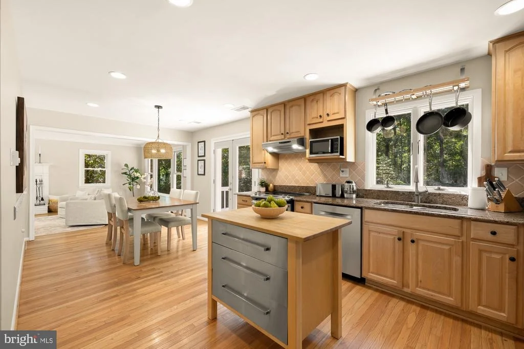 Photo of 45383 PERSIMMON LANE