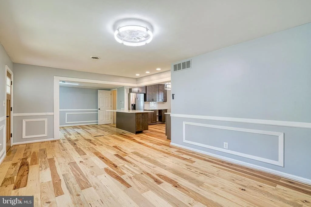 Photo of 10 BAY VIEW AVENUE