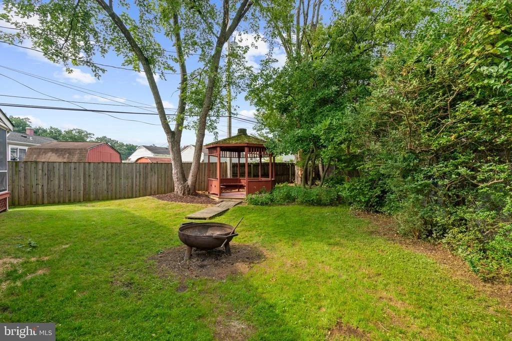 Photo of 1300 GILBERT PLACE