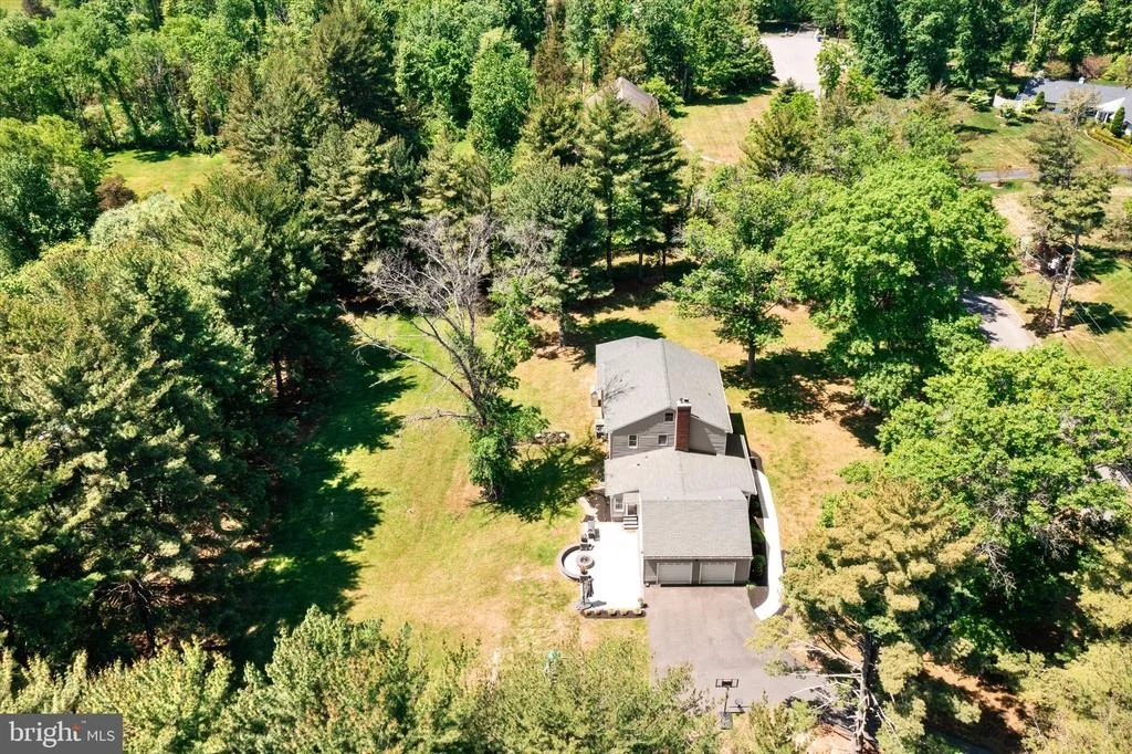 Photo of 5 SKYFIELD DRIVE