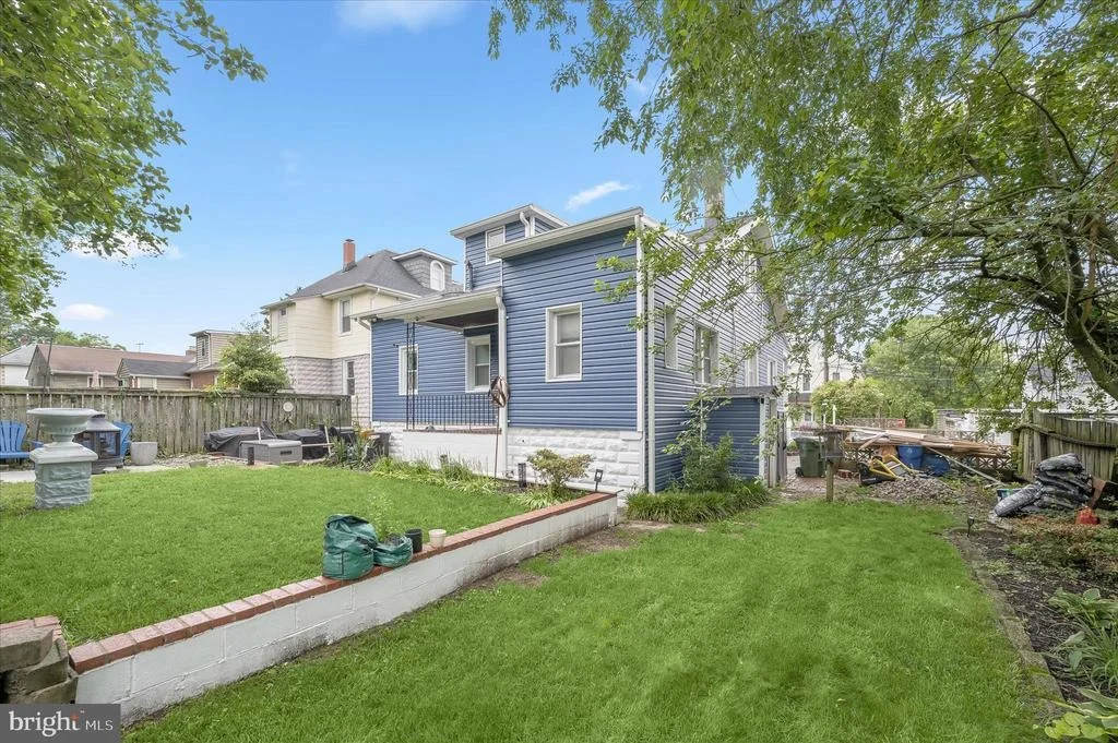 Photo of 4200 DILLER AVENUE