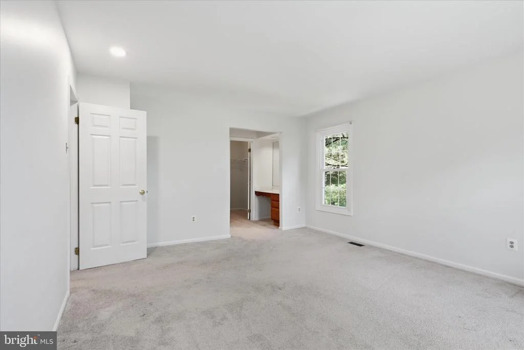 Photo of 8615 AQUEDUCT ROAD
