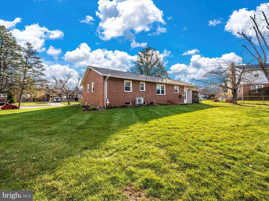 Photo of 232 WYNGATE DRIVE