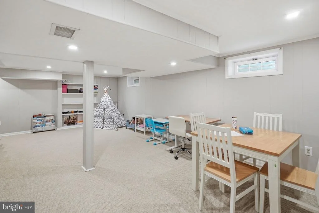 Photo of 6207 ADELAIDE DRIVE
