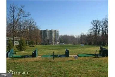 Photo of Unit 807 at 15107 INTERLACHEN DRIVE