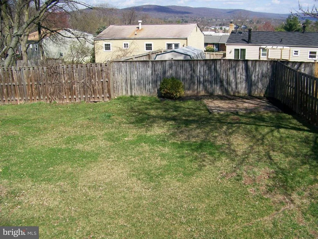 Photo of 1324 APPLETREE COURT