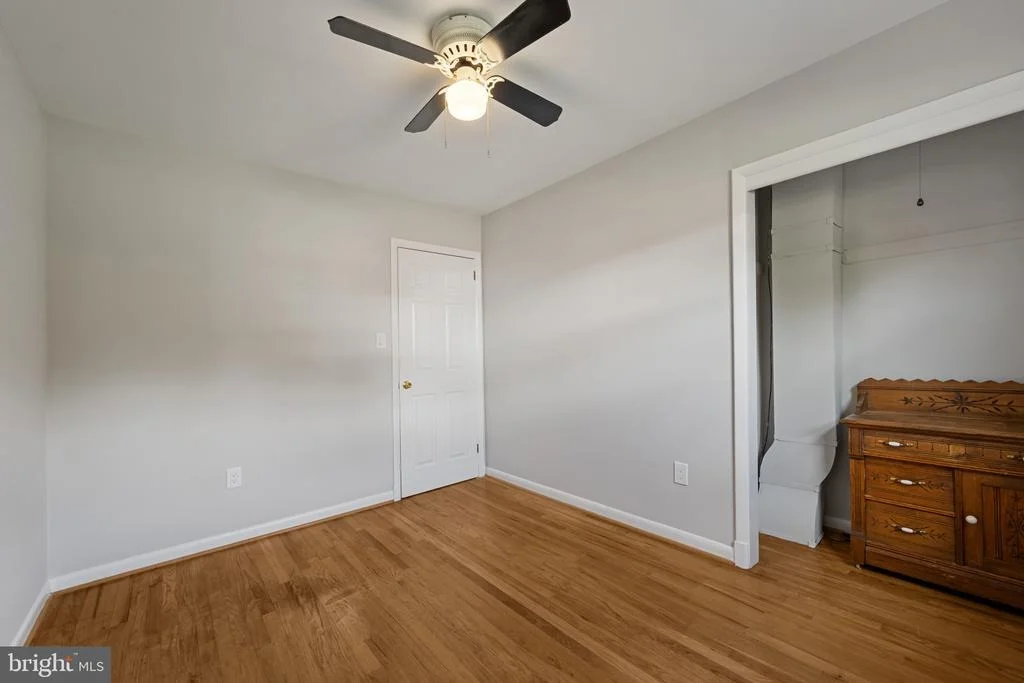 Photo of 19724 MEREDITH DRIVE
