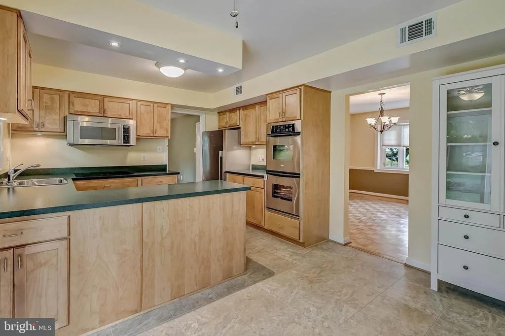 Photo of 2908 BLUFF POINT LANE