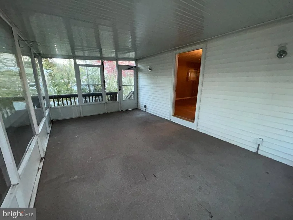 Photo of 127 HAWTHORNE AVENUE