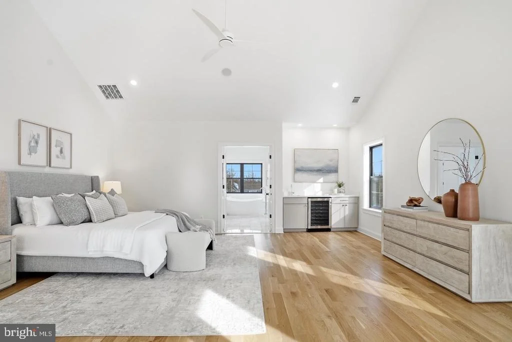 Photo of 6512 WILLIAMSBURG BOULEVARD