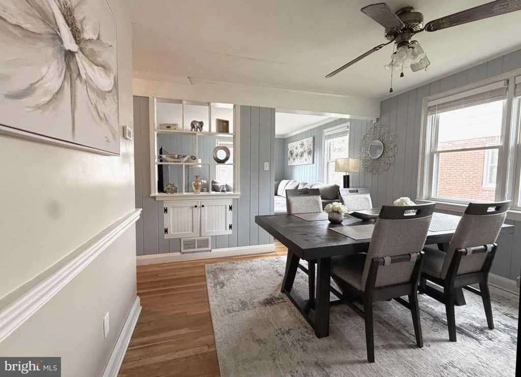 Photo of 6011 EASTERN PARKWAY