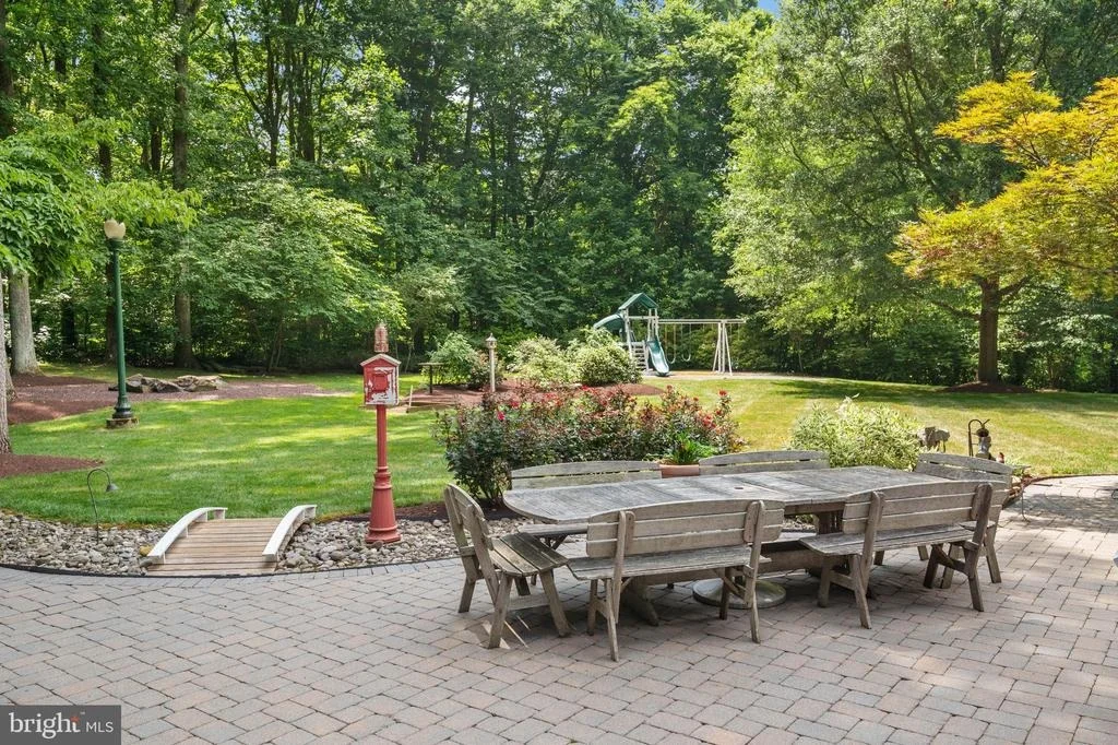 Photo of 6456 MEADOWLARK DRIVE