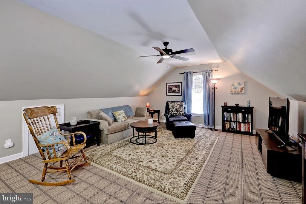 Photo of 127 GREAT GLEN
