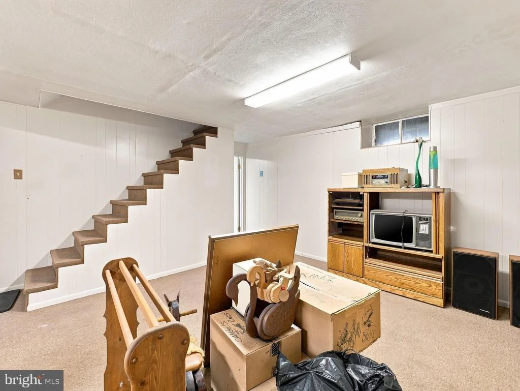 Photo of 17811 BURNSIDE AVENUE