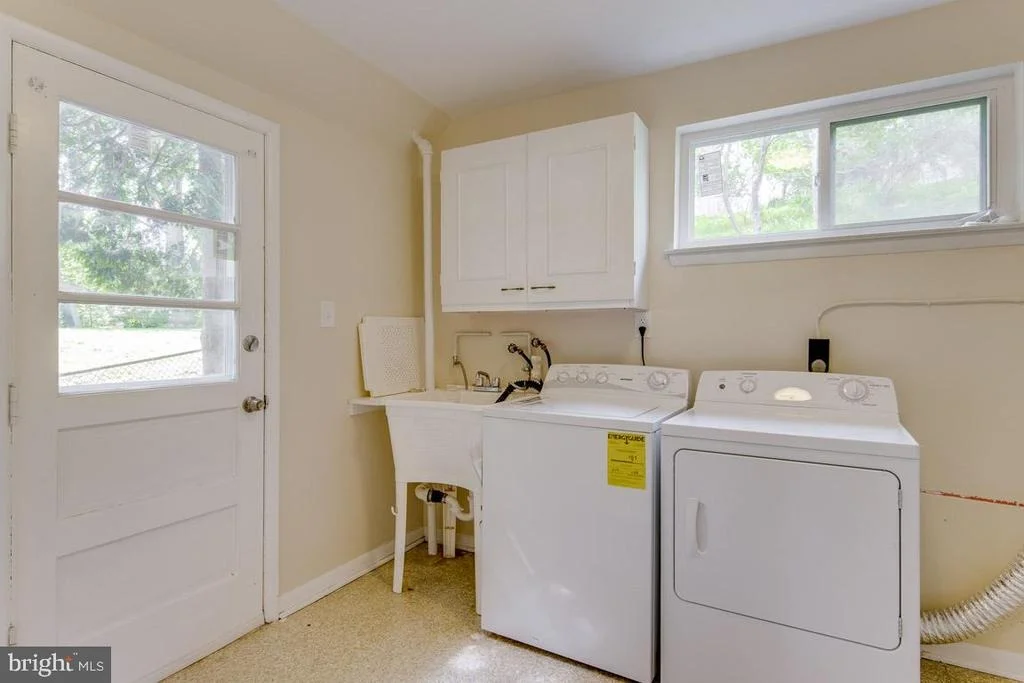 Photo of 217 HILLSBORO DRIVE