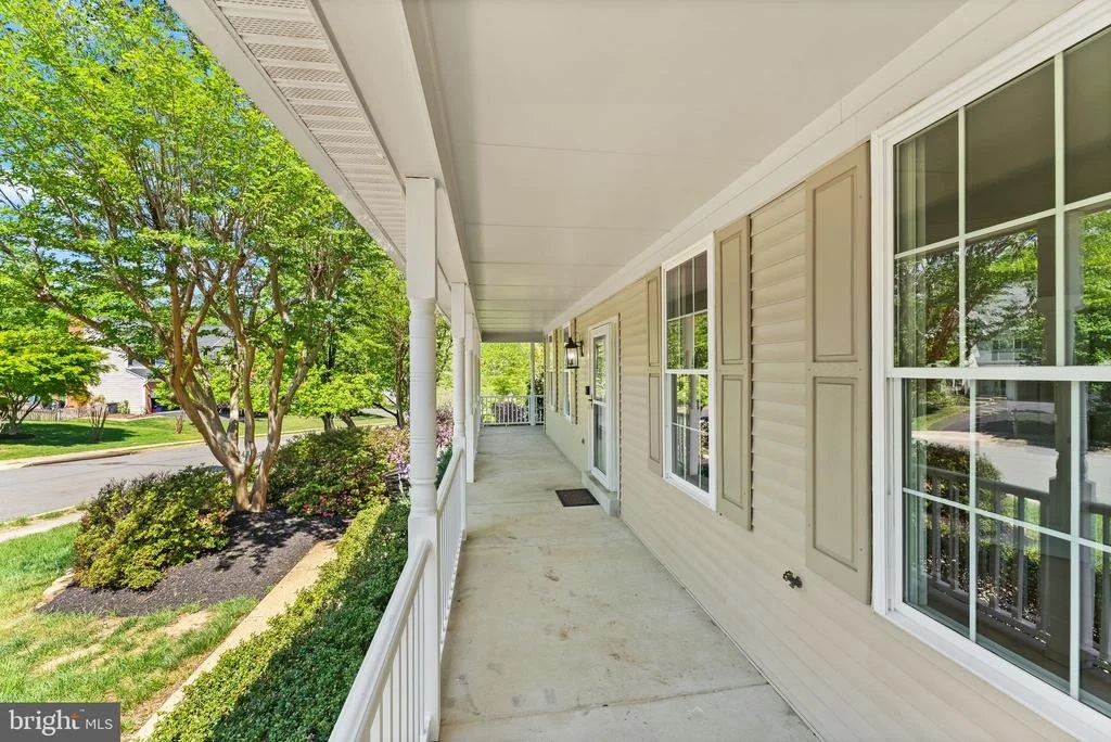 Photo of 817 KENNETH PLACE SE