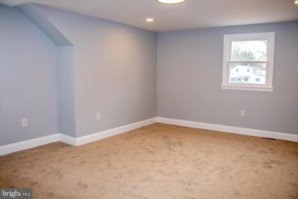 Photo of 952 COLUMBUS ROAD