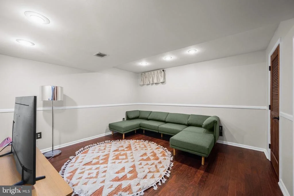 Photo of Unit 1129 at 1129 KELFIELD DRIVE