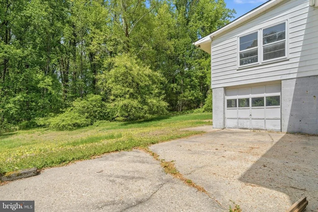 Photo of 12404 WALLACE LANE