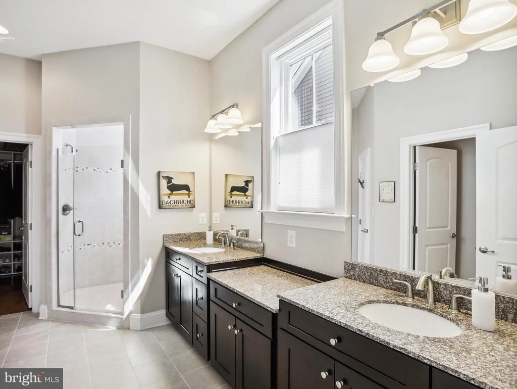 Photo of 2936 LEVEE DRIVE