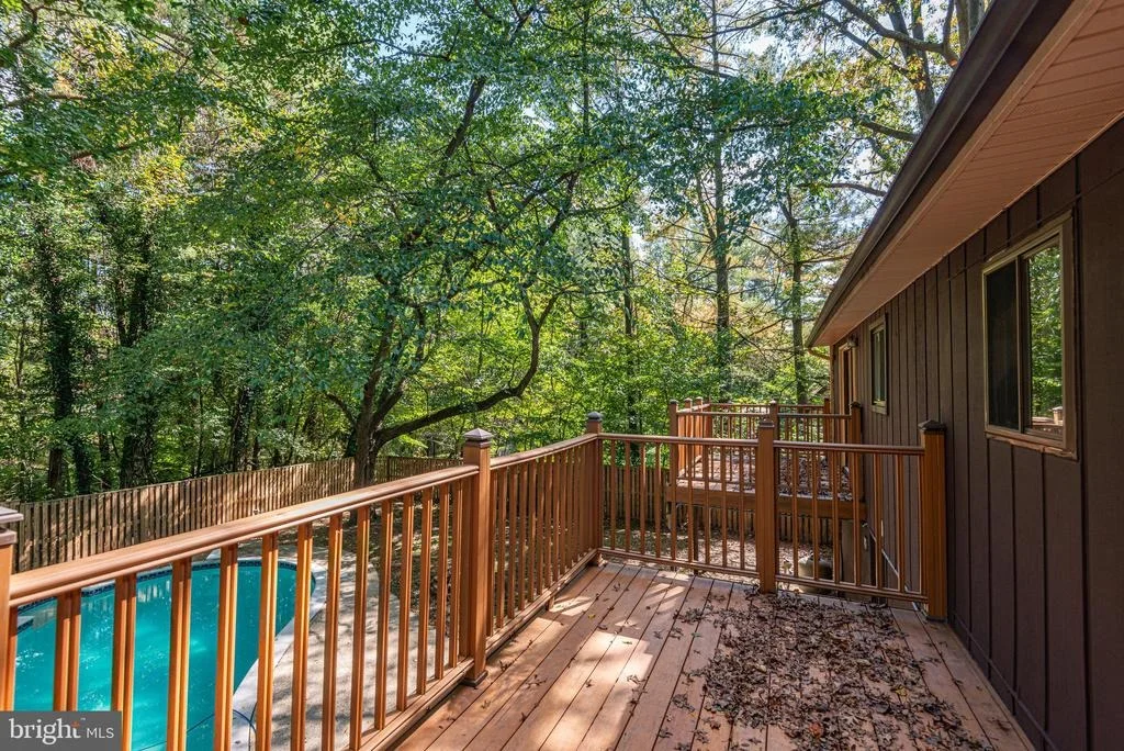 Photo of 9467 MACOMBER LANE