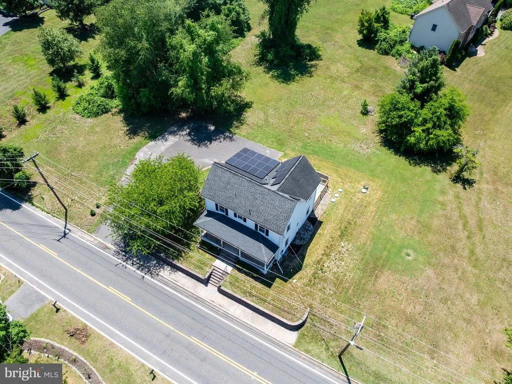 Photo of 402 BARNSBORO ROAD