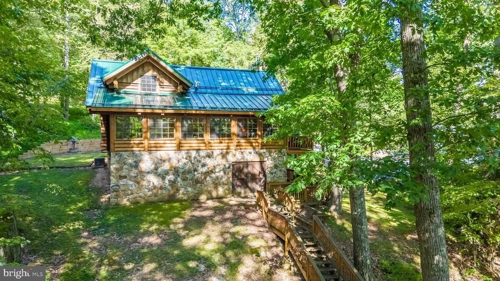 Photo of 34 SHINGLE CAMP TERRACE