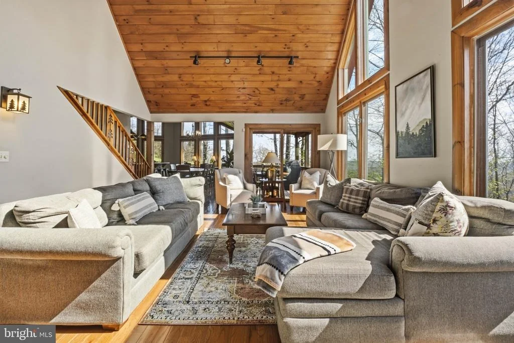 Photo of 206 HIGHLINE DRIVE