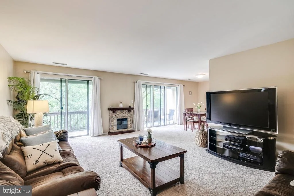 Photo of Unit 5 at 10075 WINDSTREAM DRIVE