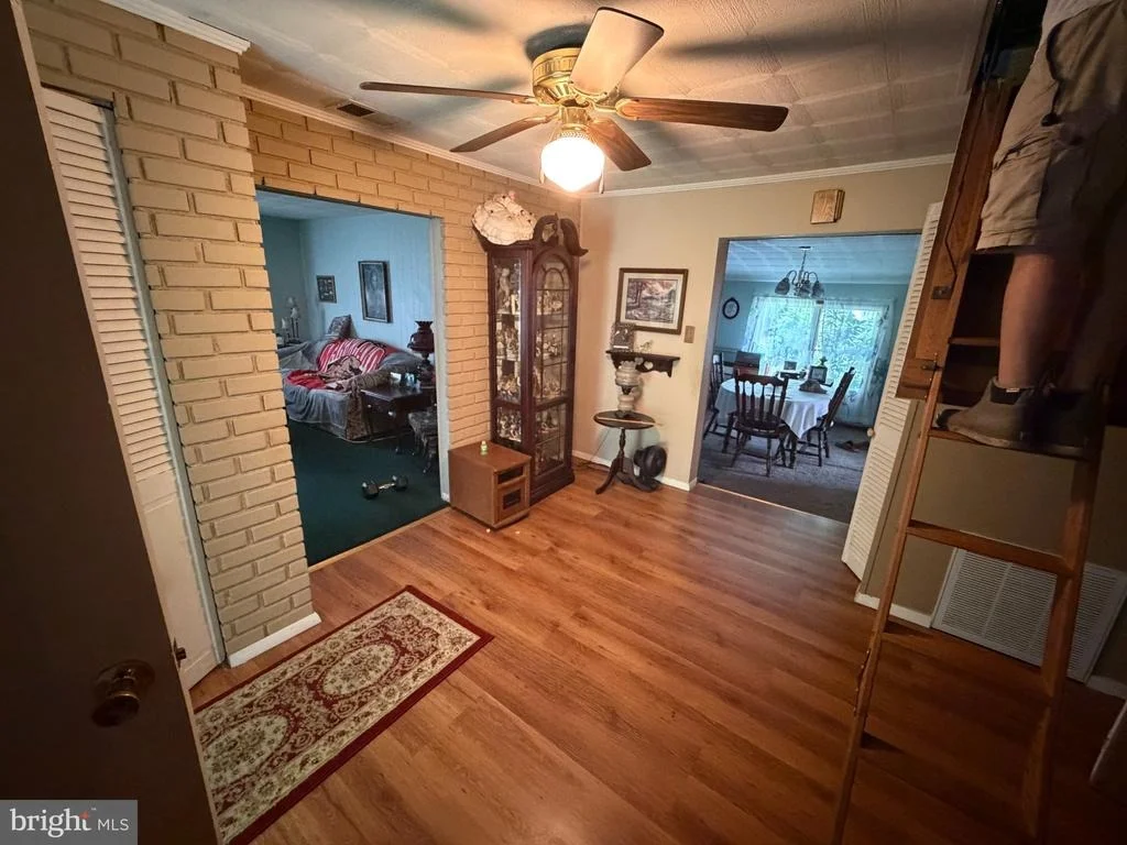 Photo of 1132 MAPLE ROAD