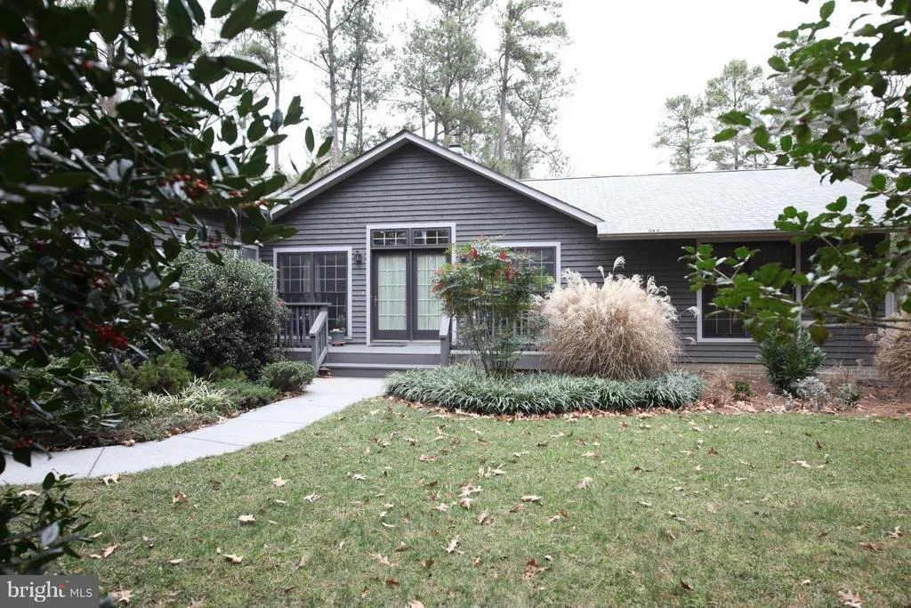 Photo of 14620 HONEYSUCKLE WAY