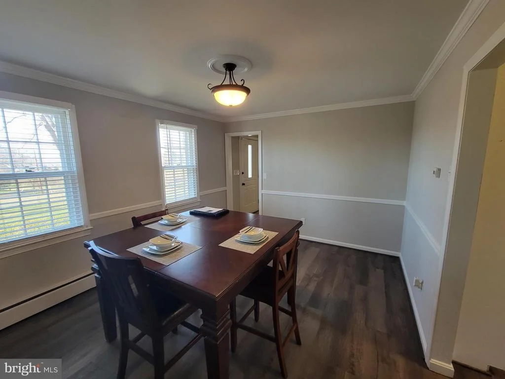 Photo of 18909 MUNCASTER ROAD