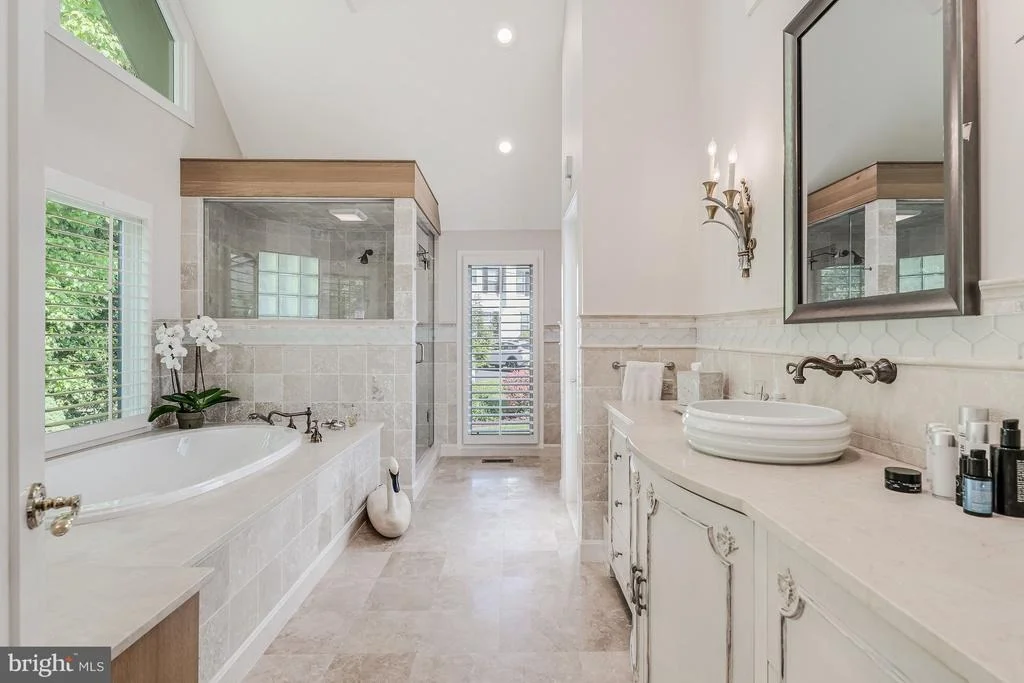 Photo of 4015 LAIRD PLACE