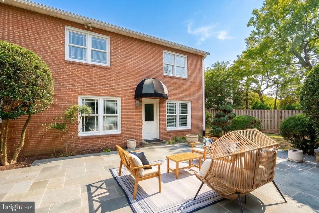 Photo of 415 CROWN VIEW DRIVE
